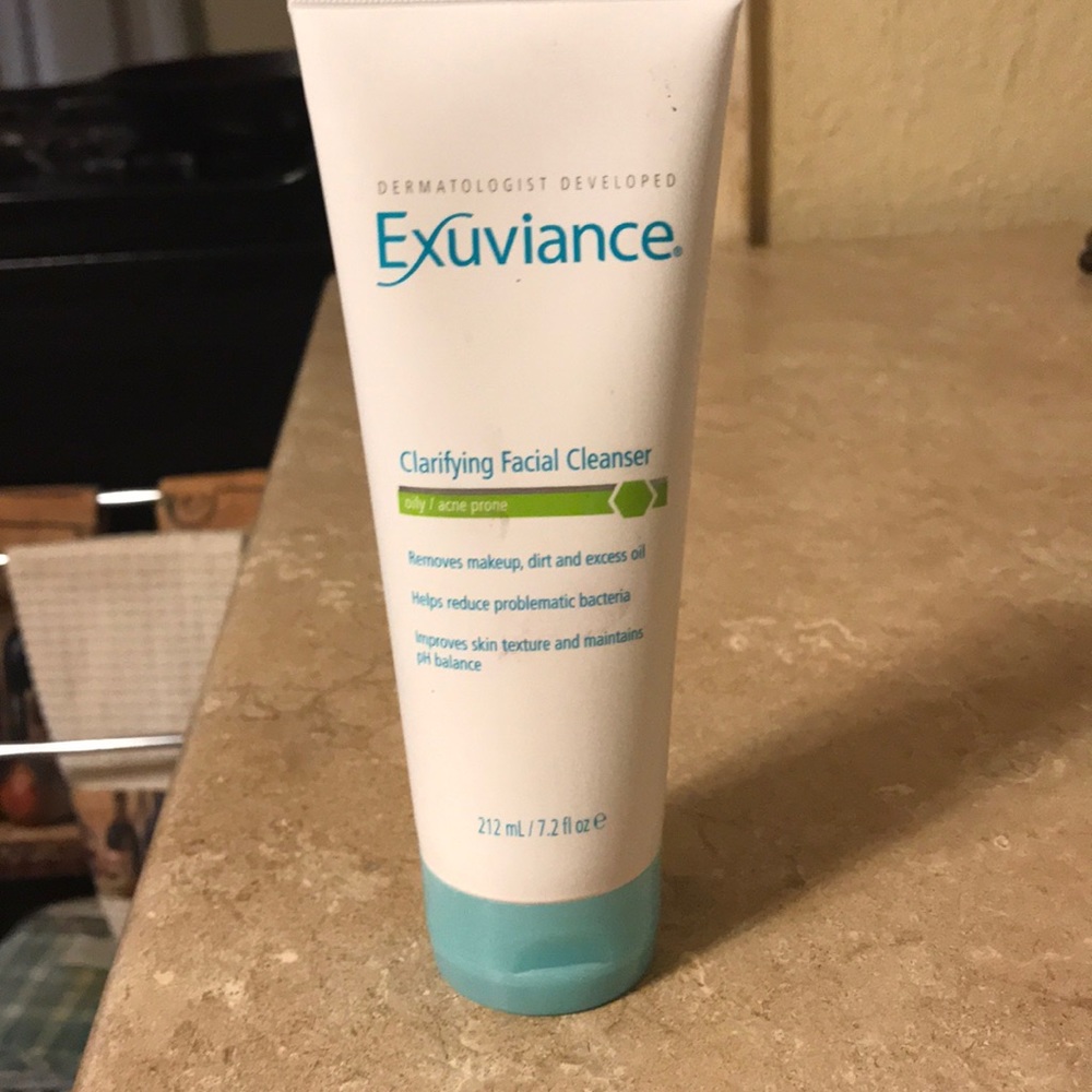 Exuviance clarifying facial cleanser